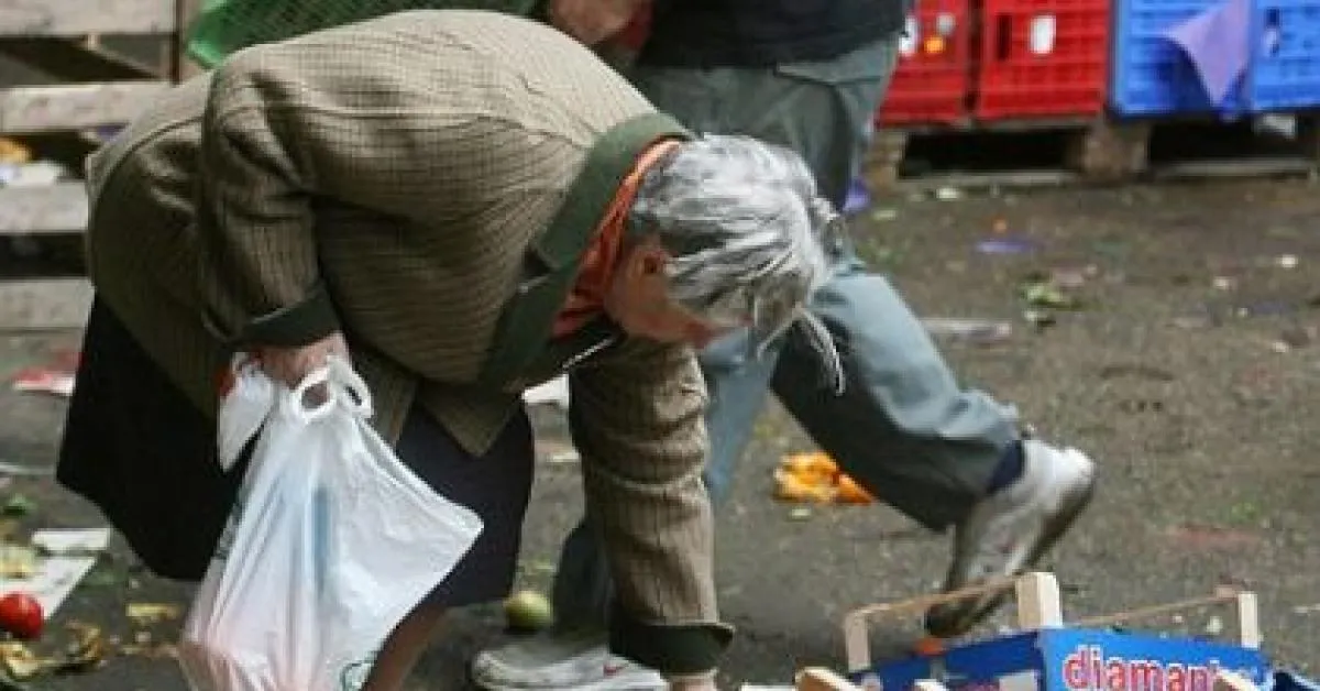 la trappola della povert224 in italia 54 milioni di invisibili i dati istat svelano il crollo nell ultimo decennio da Ilgiornaleditalia.it la trappola della povert224 in italia 54 milioni di invisibili i dati istat svelano il crollo nell ultimo decennio