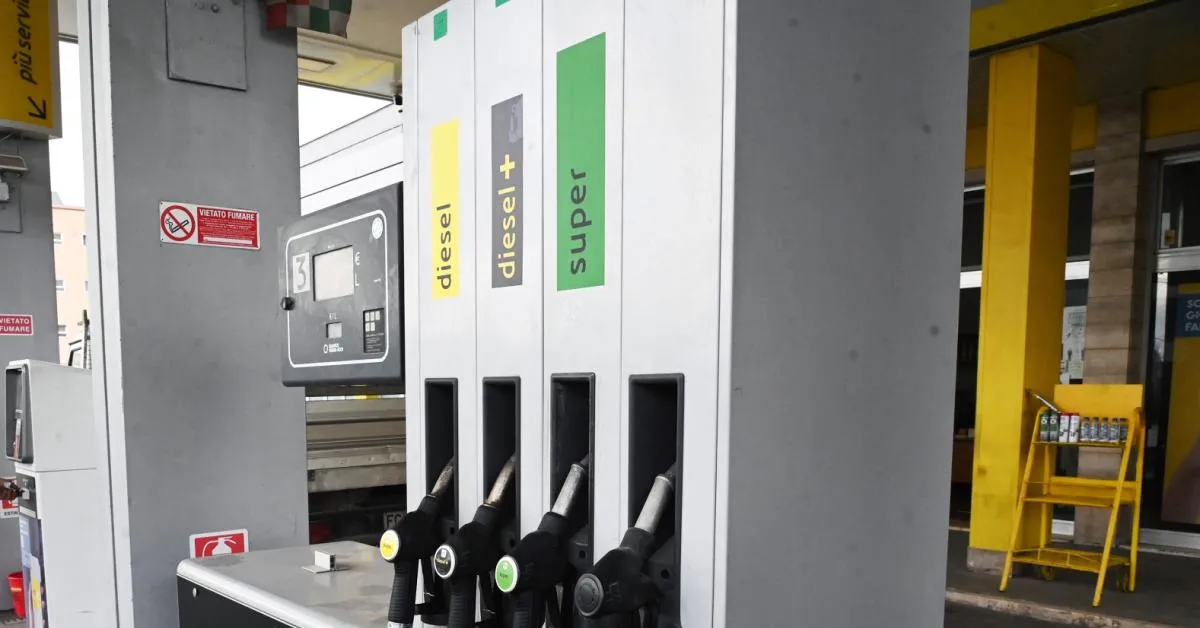 caro carburanti nel lazio diesel sotto 220 euro solo nel 29 delle pompe a roma benzina sotto i 2 euro nell821784 degli impianti da Ilgiornaleditalia.it caro carburanti nel lazio diesel sotto 220 euro solo nel 29 delle pompe a roma benzina sotto i 2 euro nell821784 degli impianti