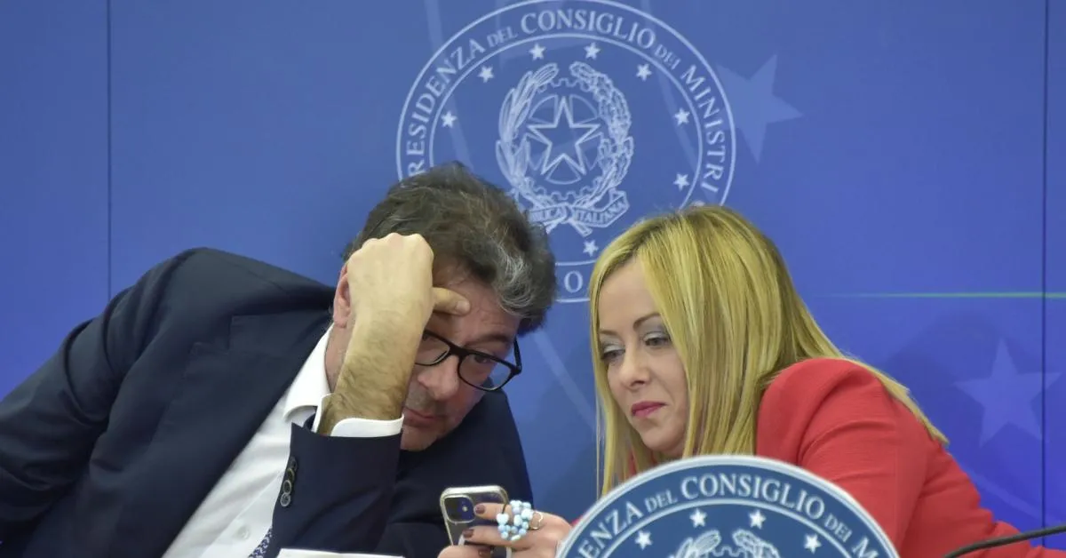 manovra 2027 via libera del cdm al decreto da 235 miliardi di euro dalle pensioni all irpef ecco cosa prevede la bozza da Ilgiornaleditalia.it manovra 2027 via libera del cdm al decreto da 235 miliardi di euro dalle pensioni all irpef ecco cosa prevede la bozza