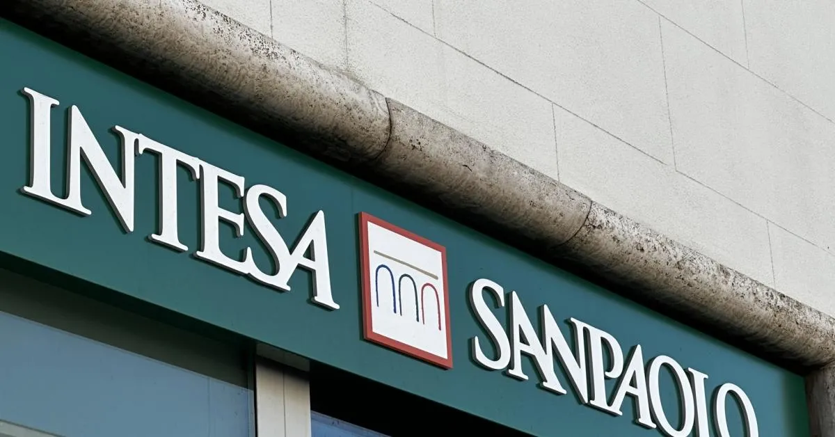 Intesa Sanpaolo, acquistate 9,5 milioni di azioni proprie per €64,3 milioni; dal 9 settembre riparte il buyback
