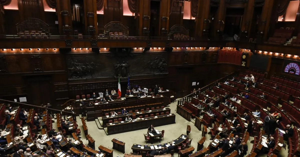 le preferenze come contentino la nuova legge elettorale lascia ai partiti il controllo degli eletti