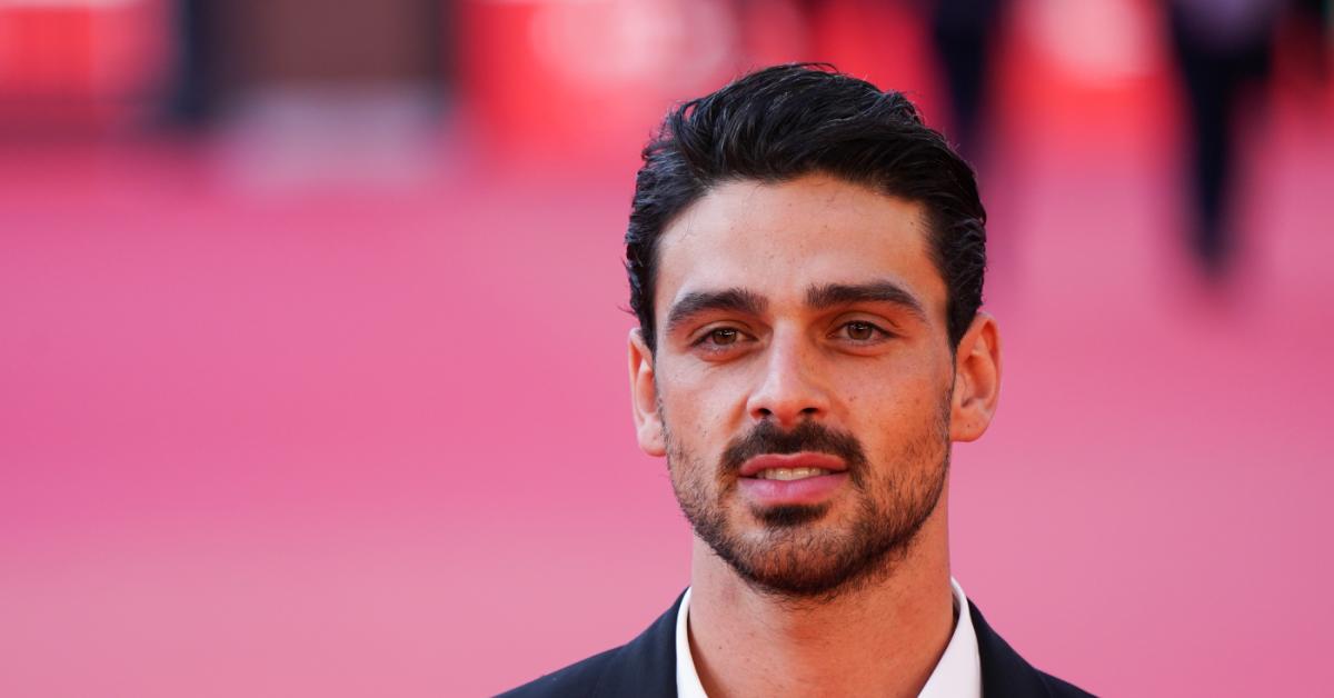 michele morrone ha una nuova fidanzata chi 232 la donna misteriosa con lui sul red carpet a londra per la premi232re di the gentlemen 2 da Ilgiornaleditalia.it michele morrone ha una nuova fidanzata chi 232 la donna misteriosa con lui sul red carpet a londra per la premi232re di the gentlemen 2