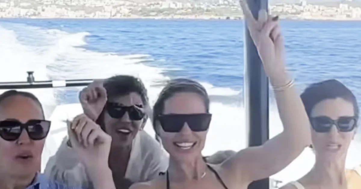 ilary blasi a maiorca con sorelle e amiche aria di addio al nubilato prima delle nozze a ravello e del ritorno a roma per il gf vip da Ilgiornaleditalia.it ilary blasi a maiorca con sorelle e amiche aria di addio al nubilato prima delle nozze a ravello e del ritorno a roma per il gf vip