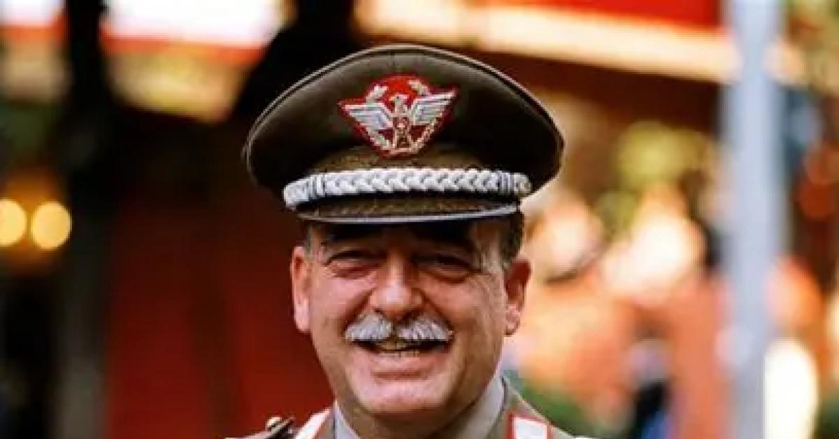44 anni fa in via carini il generale dalla chiesa annientato dalla mafia insieme alla giovane moglie da Ilgiornaleditalia.it 44 anni fa in via carini il generale dalla chiesa annientato dalla mafia insieme alla giovane moglie