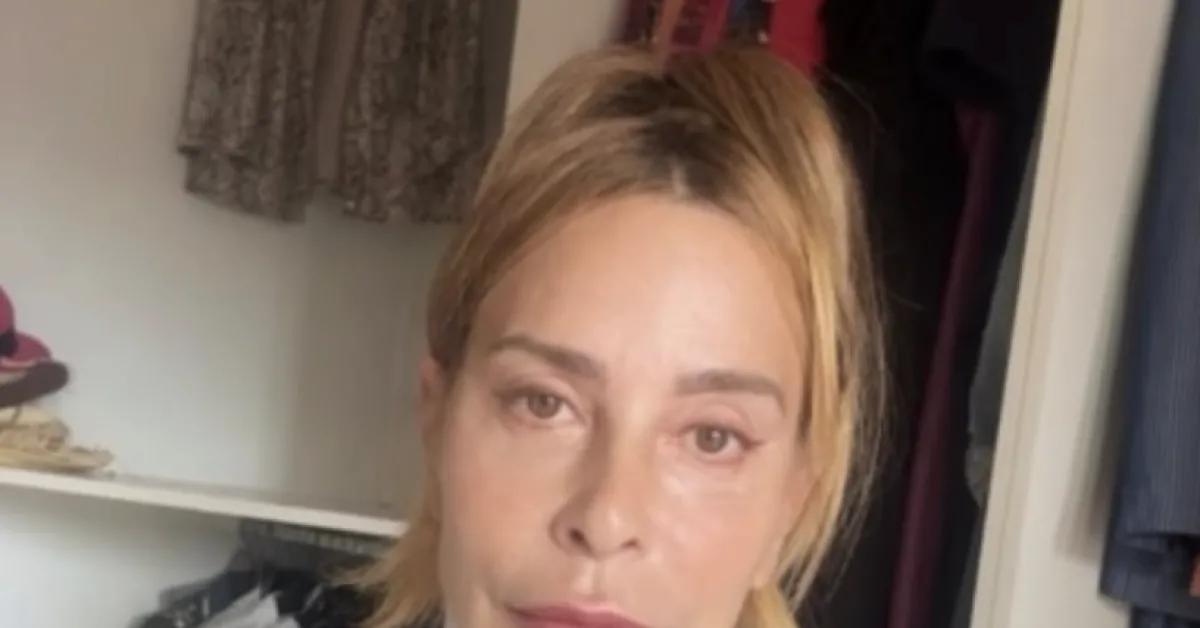 stefania orlando trasforma una stanza della casa in una cabina armadio bianca le critiche social si riempir224 di polvere