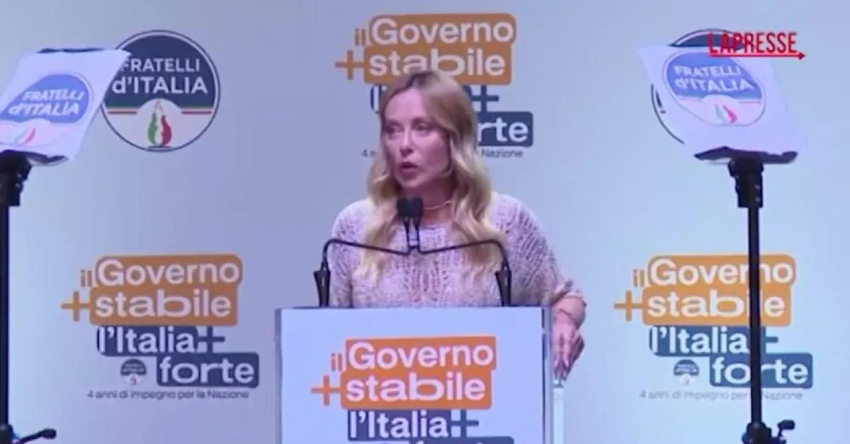 festa fdi a bari meloni mai mollato e non lo far242 ora la sinistra usa antifascismo come arma di distrazione di massa da Ilgiornaleditalia.it festa fdi a bari meloni mai mollato e non lo far242 ora la sinistra usa antifascismo come arma di distrazione di massa