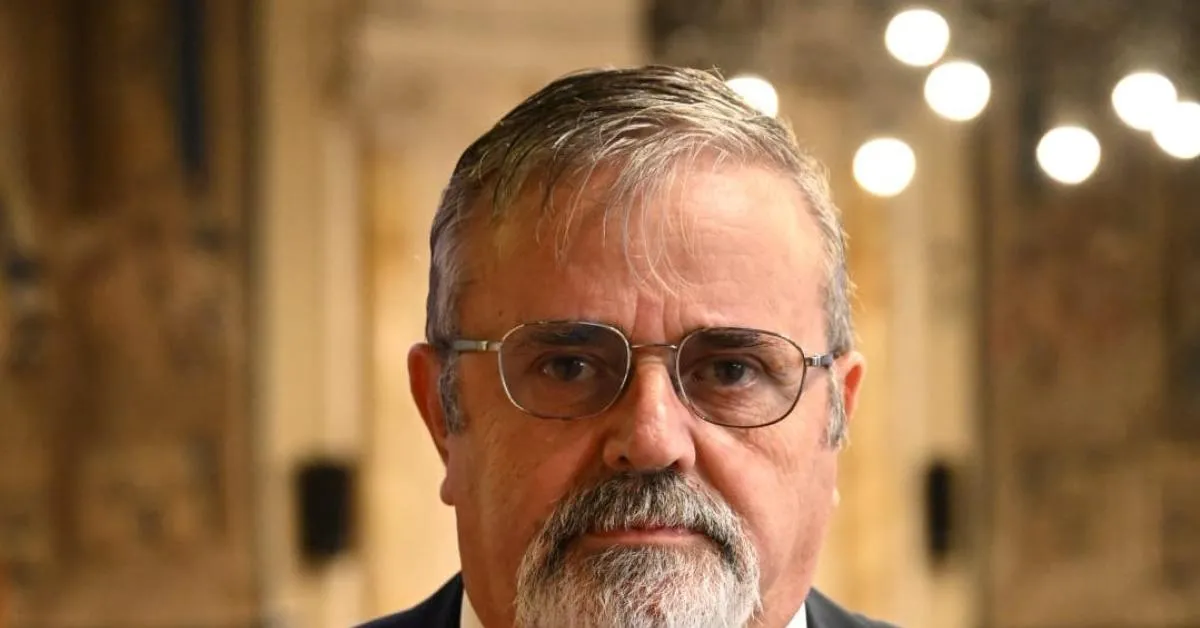 valditara paolo capone leader ugl vile atto intimidatorio la violenza non fermi il dialogo da Ilgiornaleditalia.it valditara paolo capone leader ugl vile atto intimidatorio la violenza non fermi il dialogo