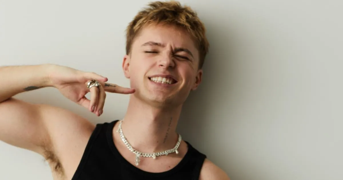 paura di amare e incertezza sentimentale della gen z hrvy la postar lancia il messaggio hesitate video da Ilgiornaleditalia.it paura di amare e incertezza sentimentale della gen z hrvy la postar lancia il messaggio hesitate video
