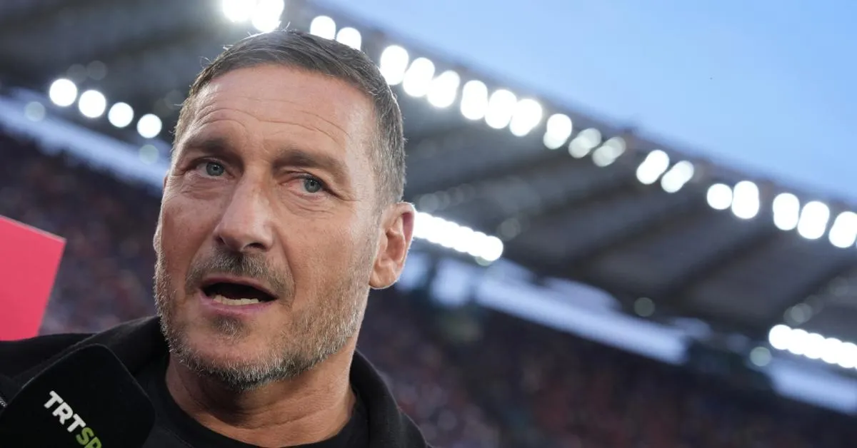 francesco totti in campo in serie a a 48 anni la clamorosa rivelazione sulle due proposte alla leggenda della roma e sul primo bacio a noemi bocchi da Ilgiornaleditalia.it francesco totti in campo in serie a a 48 anni la clamorosa rivelazione sulle due proposte alla leggenda della roma e sul primo bacio a noemi bocchi