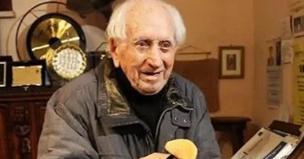 addio a peppino mazzullo morto a 100 anni la storica voce di topo gigio per quasi mezzo secolo ma cosa mi dici mai da Ilgiornaleditalia.it addio a peppino mazzullo morto a 100 anni la storica voce di topo gigio per quasi mezzo secolo ma cosa mi dici mai