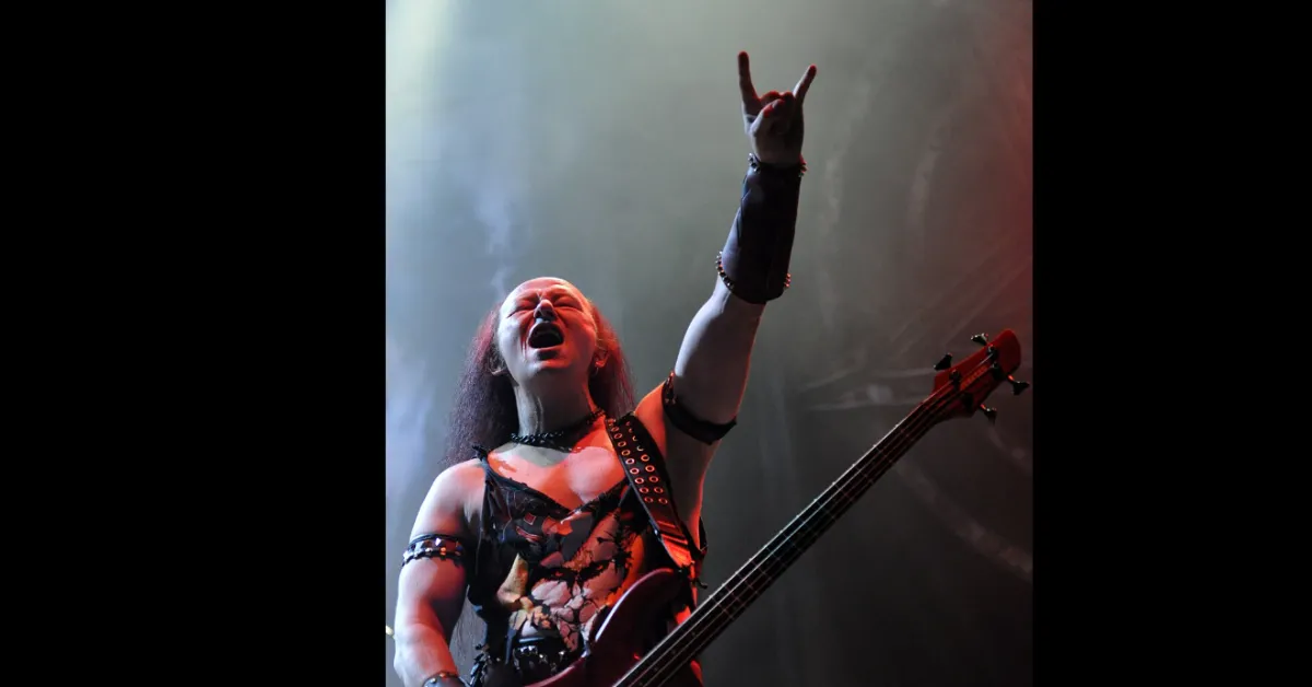 addio a cronos conrad lant morto a 63 anni il cantante e bassista dei venom la band la leggenda continua a vivere da Ilgiornaleditalia.it addio a cronos conrad lant morto a 63 anni il cantante e bassista dei venom la band la leggenda continua a vivere