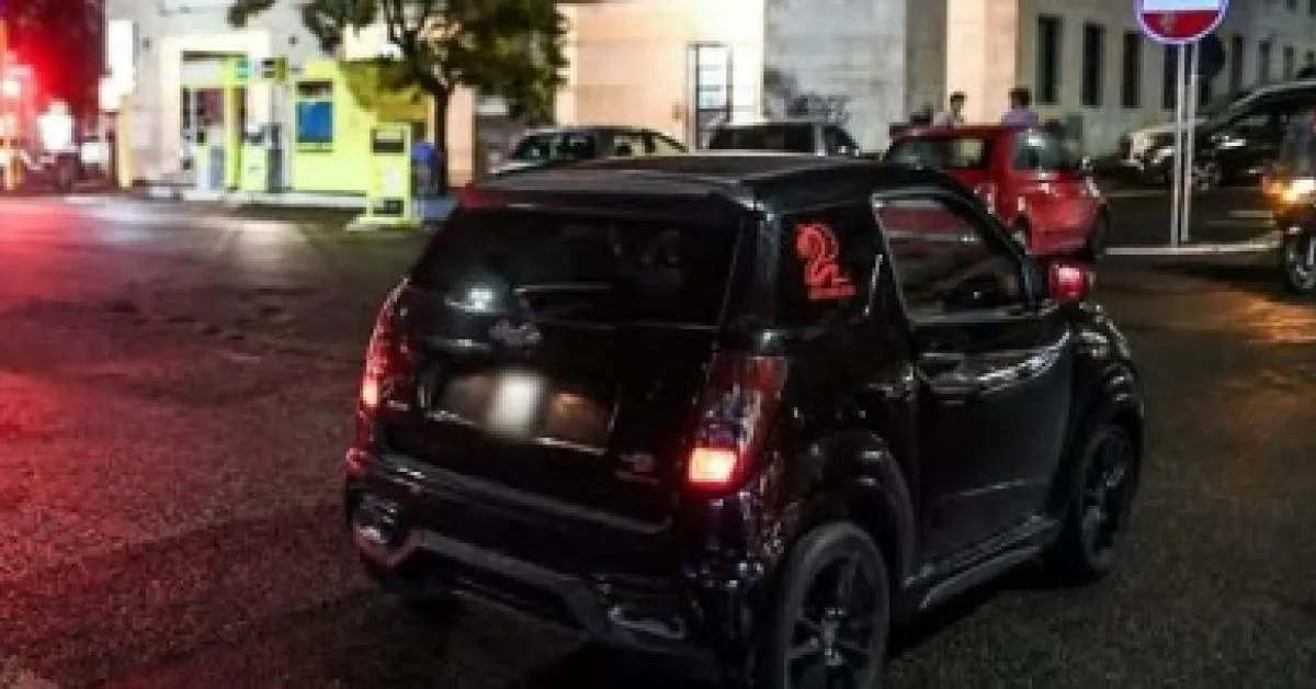 roma beccata la banda della minicar grazie agli adesivi del cobra rosso la madre del 17enne non sapevamo nulla da Ilgiornaleditalia.it roma beccata la banda della minicar grazie agli adesivi del cobra rosso la madre del 17enne non sapevamo nulla