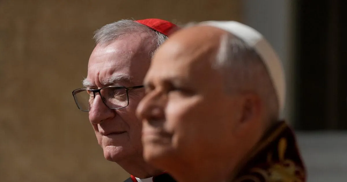 papa leone xiv il cardinale parolin preoccupato per lui ma mi fido dei medici se necessario rimoduler224 il pontificato