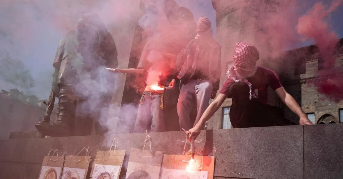 proteste in tutta italia contro riarmo e carovita scontri a torino bruciate foto di meloni bernini e valditara diretta da Ilgiornaleditalia.it proteste in tutta italia contro riarmo e carovita scontri a torino bruciate foto di meloni bernini e valditara diretta