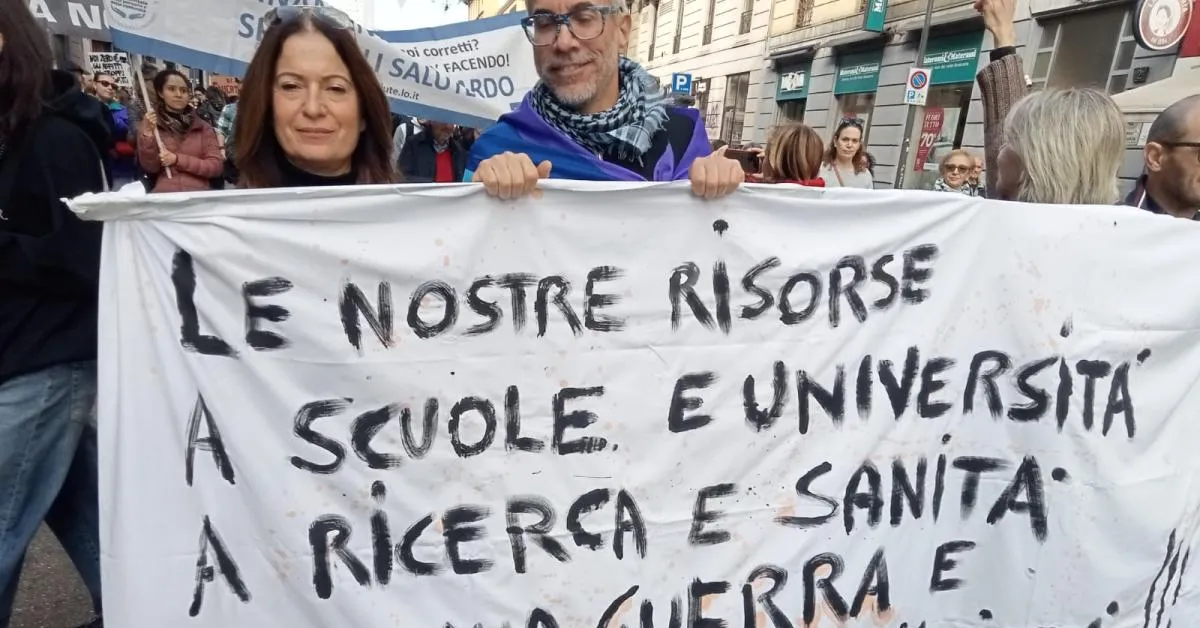 proteste 30 ottobre contro riarmo e caro vita perquisizioni di digos e postale in 23 citt224 in chat incitamento a violenze