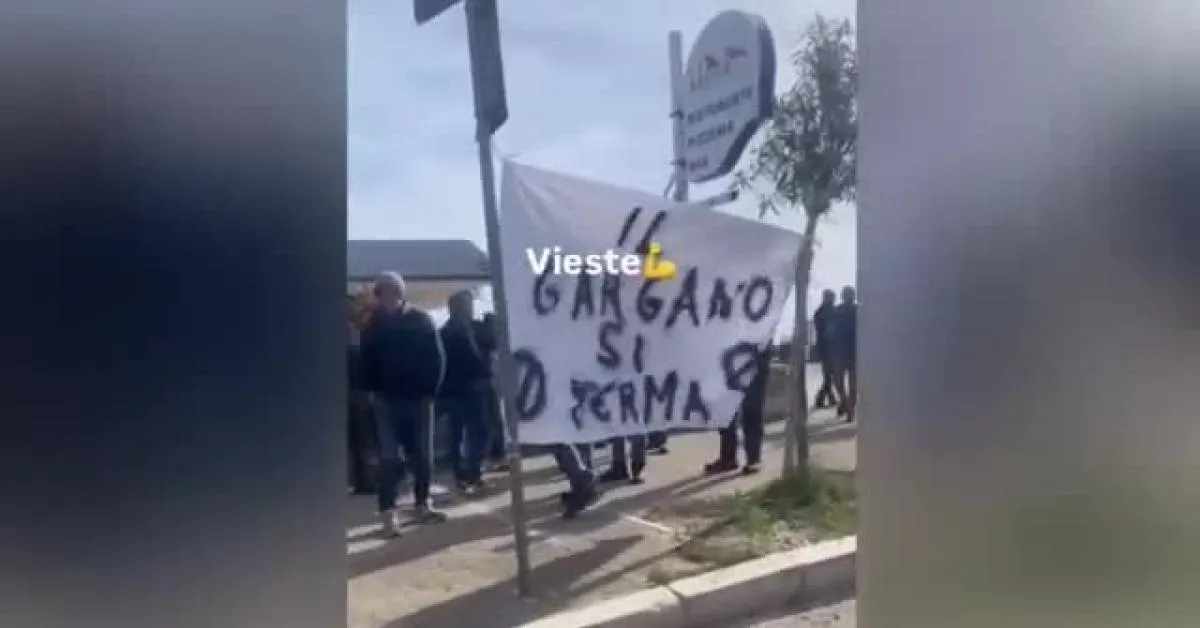 caro carburante nel sud italia proteste degli autotrasportatori dalla puglia alla basilicata gasolio agricolo a 8364160 l video da Ilgiornaleditalia.it caro carburante nel sud italia proteste degli autotrasportatori dalla puglia alla basilicata gasolio agricolo a 8364160 l video