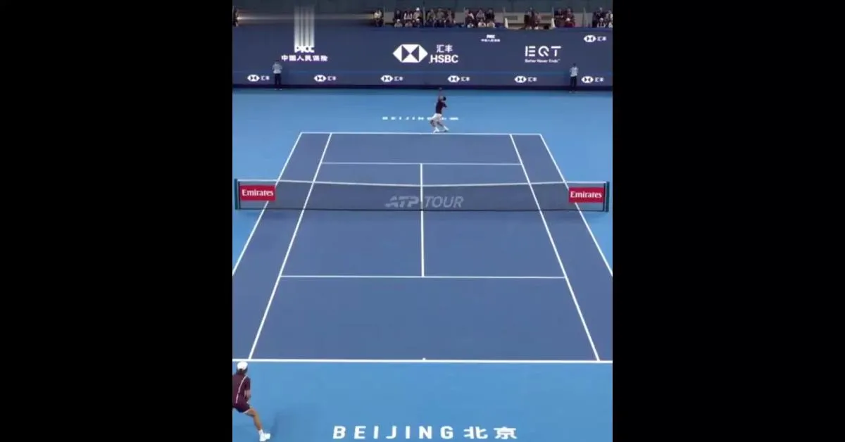 tennis djokovic vince l atp di pechino contro de minaur costretto al ritiro titolo 102 per il serbo video da Ilgiornaleditalia.it tennis djokovic vince l atp di pechino contro de minaur costretto al ritiro titolo 102 per il serbo video