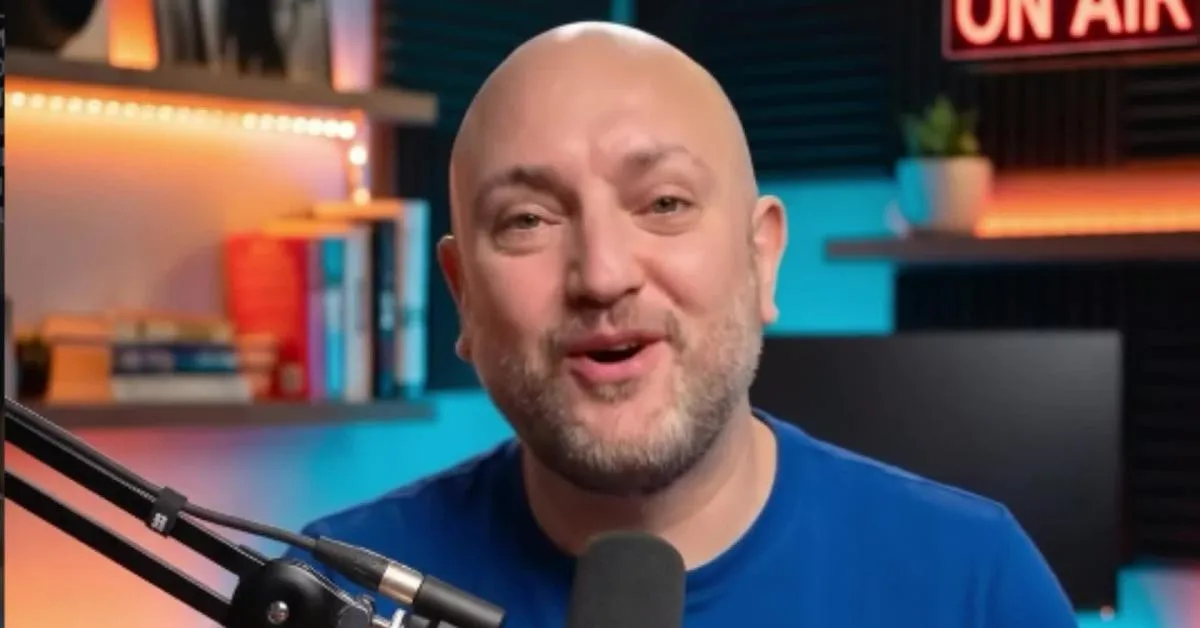 milano morto 47enne davide di lernia figlio di leone in incidente in moto decapitato dopo schianto contro balaustra video da Ilgiornaleditalia.it milano morto 47enne davide di lernia figlio di leone in incidente in moto decapitato dopo schianto contro balaustra video