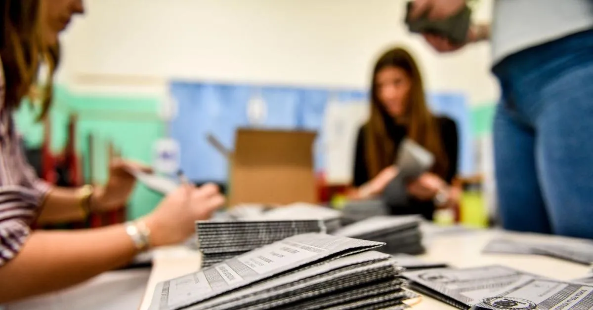 suppletive reggio calabria seggi aperti dalle 7 alle 15 affluenza al 1497 ieri alle 23 destra divisa per il seggio da Ilgiornaleditalia.it suppletive reggio calabria seggi aperti dalle 7 alle 15 affluenza al 1497 ieri alle 23 destra divisa per il seggio